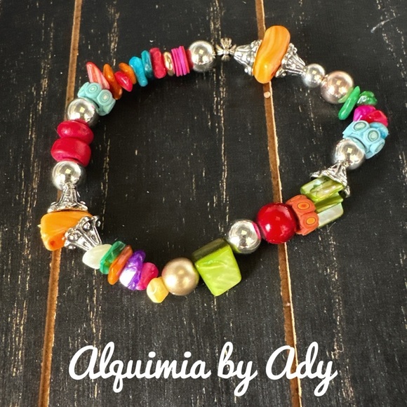 Alquimia Jewelry - Rainbow mother of pearl shell bracelet